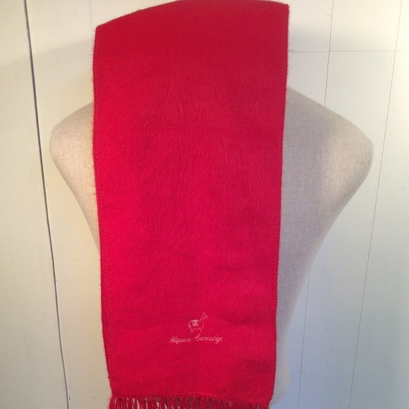 Alpaca Camargo scarf rich red color made in Peru Womens Unisex - Picture 2 of 6